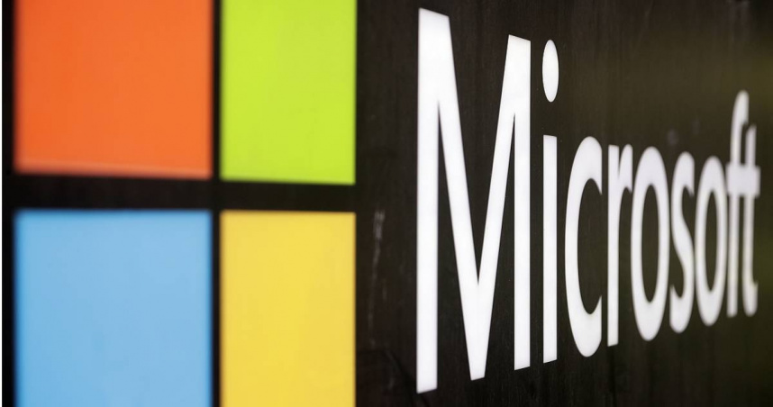 國外不少用戶抱怨，Windows10、Windows11系統的「更新並關機」選鍵失靈。（圖／達志／美聯社）