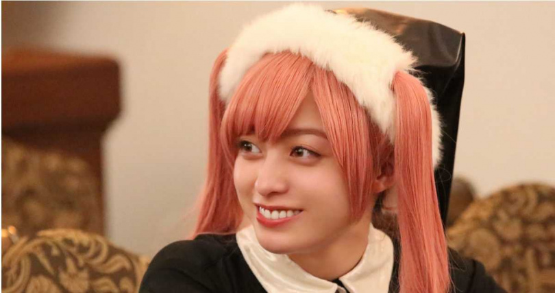 橋本環奈飾演天才駭客「北條志乃」。（圖／車庫娛樂提供）