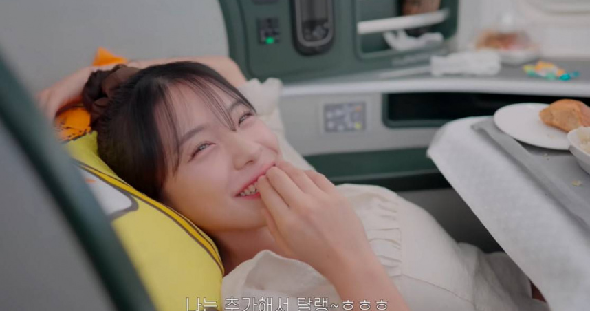 李多慧從韓國搭機來台灣，下飛機入境後表示，台灣有一種獨特的味道。（圖／翻攝自李多慧YT）