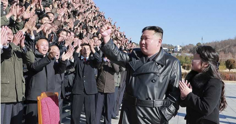 金正恩帶金主愛出席公開場合。