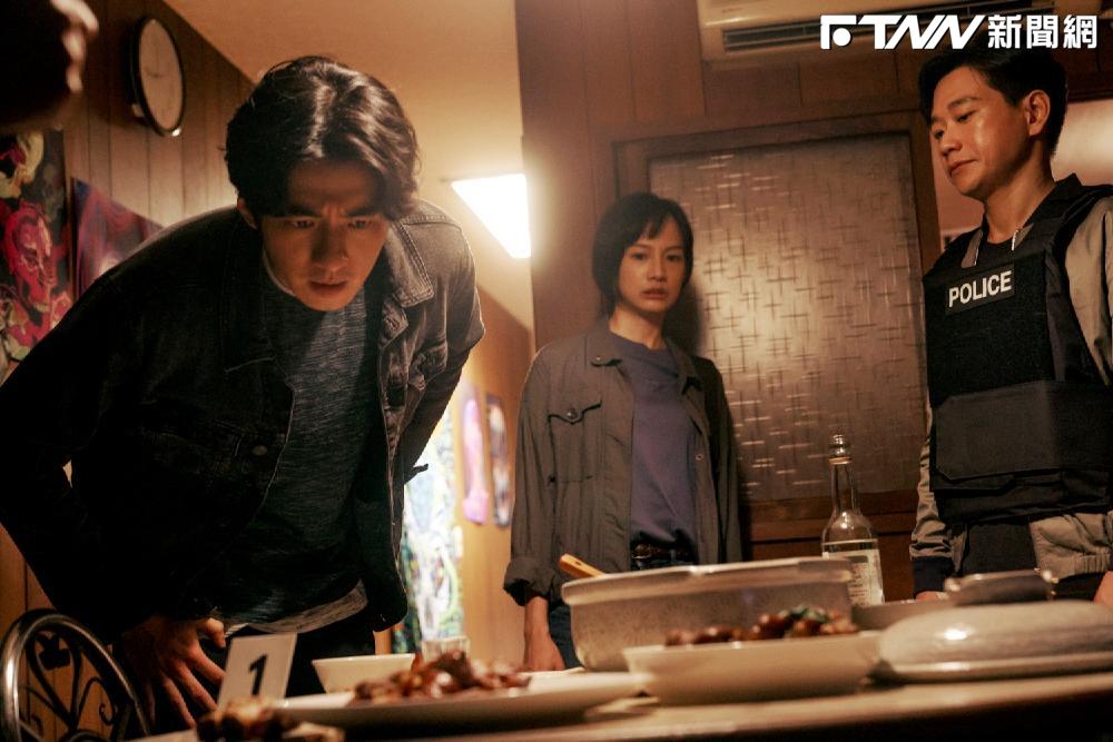 《美食無間》今（30）日發布「3人曖昧CP篇」花絮影片。（圖／發起日影視提供）