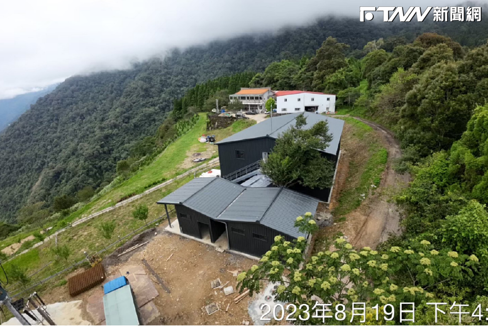 行政院也阻拆違建？立委陳椒華爆料這是美商雷神外籍員工宿舍違建，但官官相護，阻擋地方拆除。（圖／陳椒華立委辦公室）