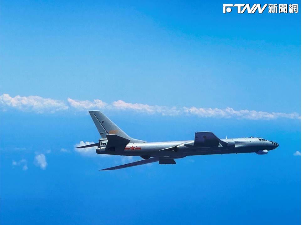 國軍監控共軍轟-6型機。（圖／國防部提供）