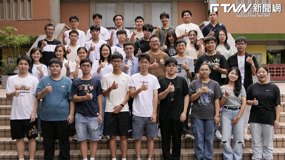 大學分科測驗放榜，薇閣高中表現亮眼，48人上各醫學系，其中 6人台大醫，9人錄取陽明交大醫。圖／校方提供。