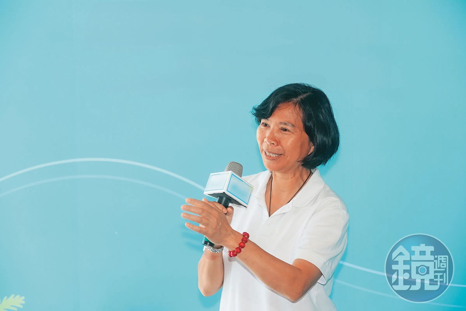 教育部日前宣布陳素芬已不適任，依規定將她調任非主管職務。