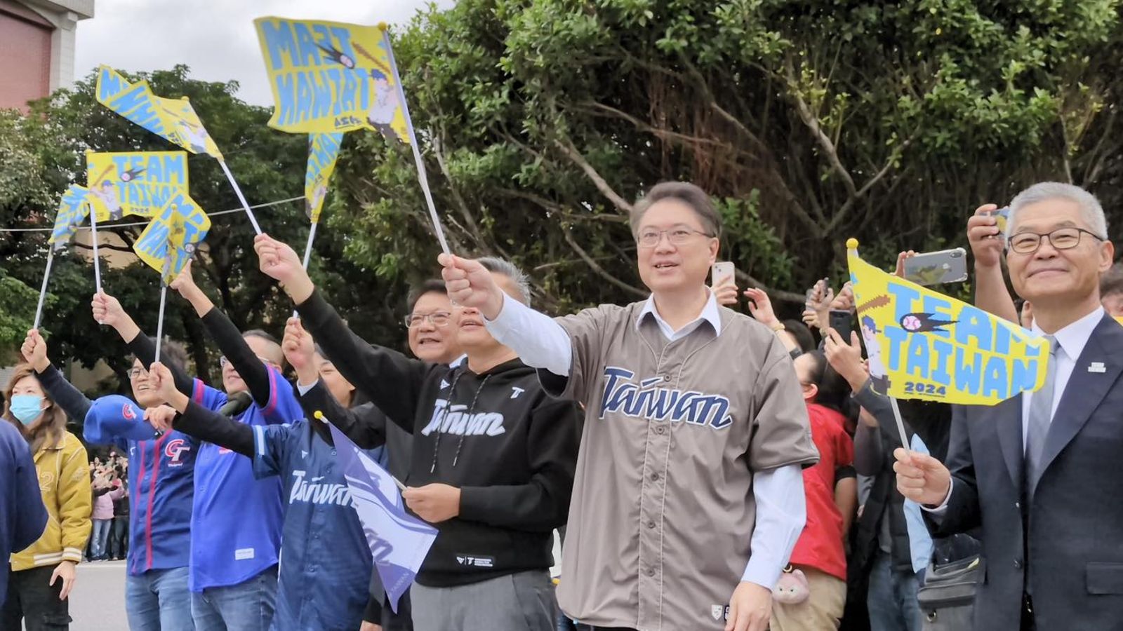林右昌今受訪回應2026選舉傳言，表示民進黨慧依照黨內機制和期程來布局。（翻攝自林右昌臉書）