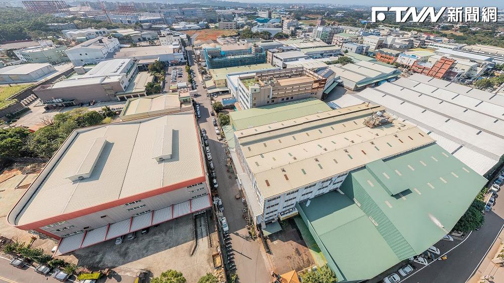 AI產業發威，桃園工業倉儲類建照核發面積上衝五年來新高。(圖／信義全球資產公司提供)