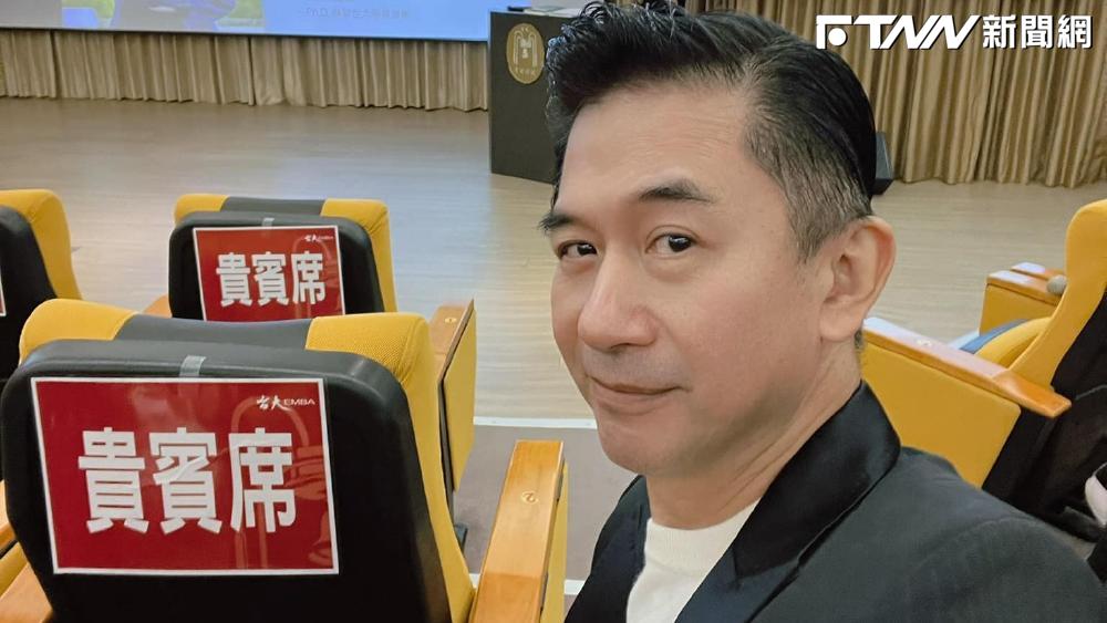 台大校友、知名音樂人黃舒駿。（圖／黃舒駿臉書）