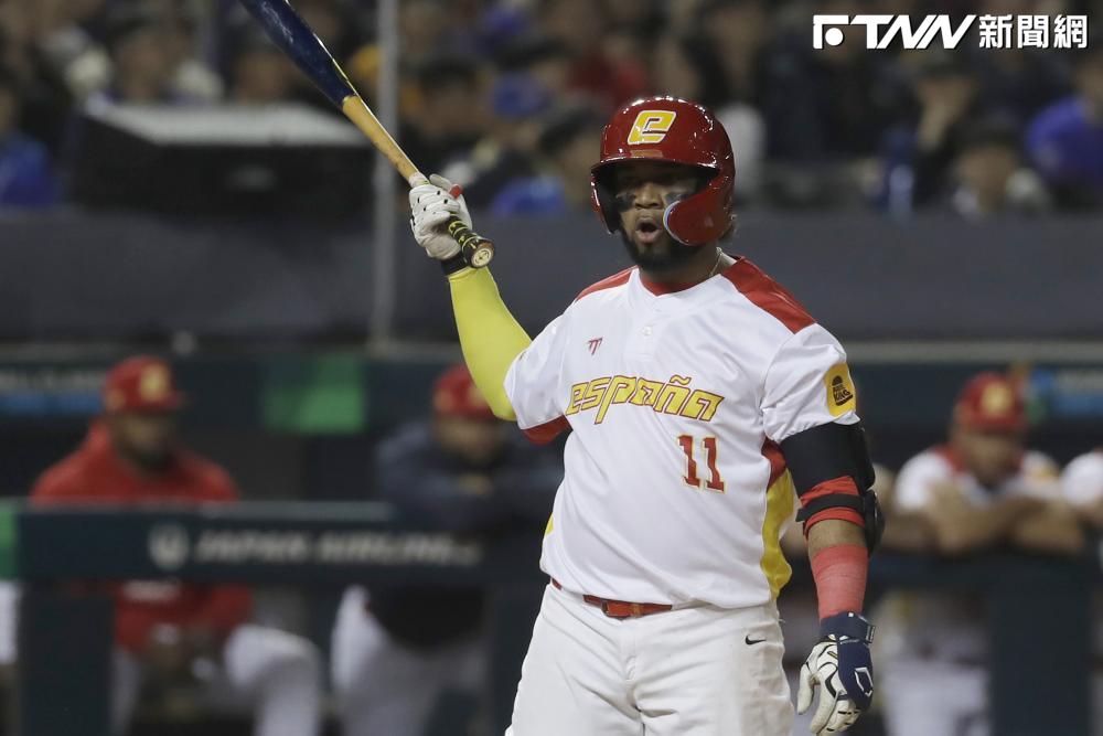 WBC資格賽西班牙隊三壘手恩卡納西昂在和台灣的驟死戰中發生連續失誤，淚灑賽場，如今似乎已走出低潮。（圖／美聯社）