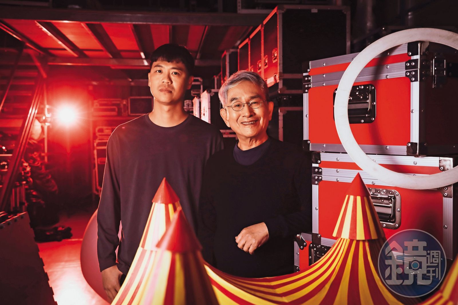 雲門舞集創辦人林懷民（右）攜手FOCASA團長林智偉（左）打造台灣首齣馬戲帳篷定目劇《幾米男孩的100次勇敢》。