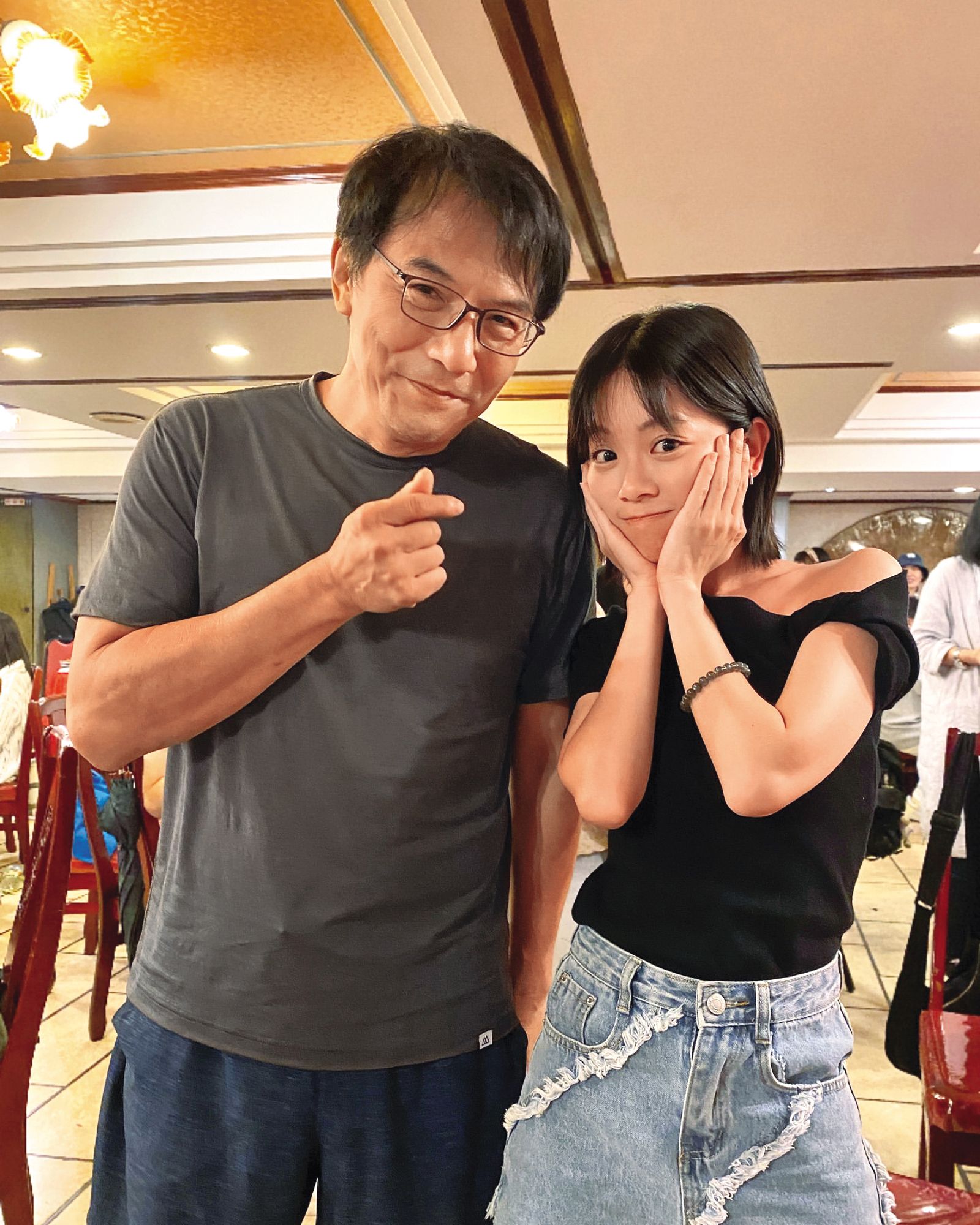 對於每次演出機會，程雅晨（右）非常珍惜，去年她和戴立忍（左）合作，也獲益良多。（翻攝自程雅晨IG）