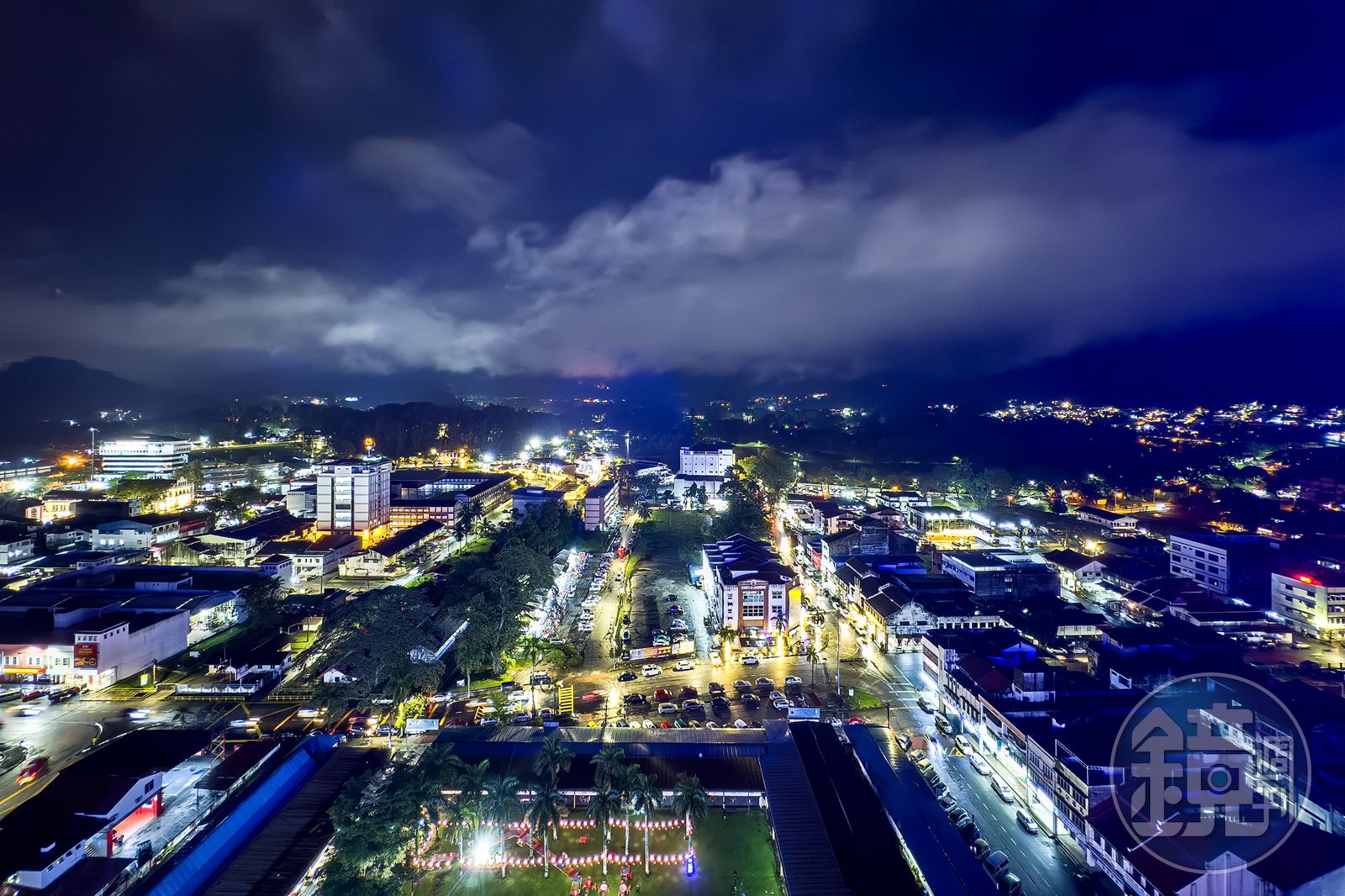從飯店窗戶就能將太平市區的景色盡收眼底。