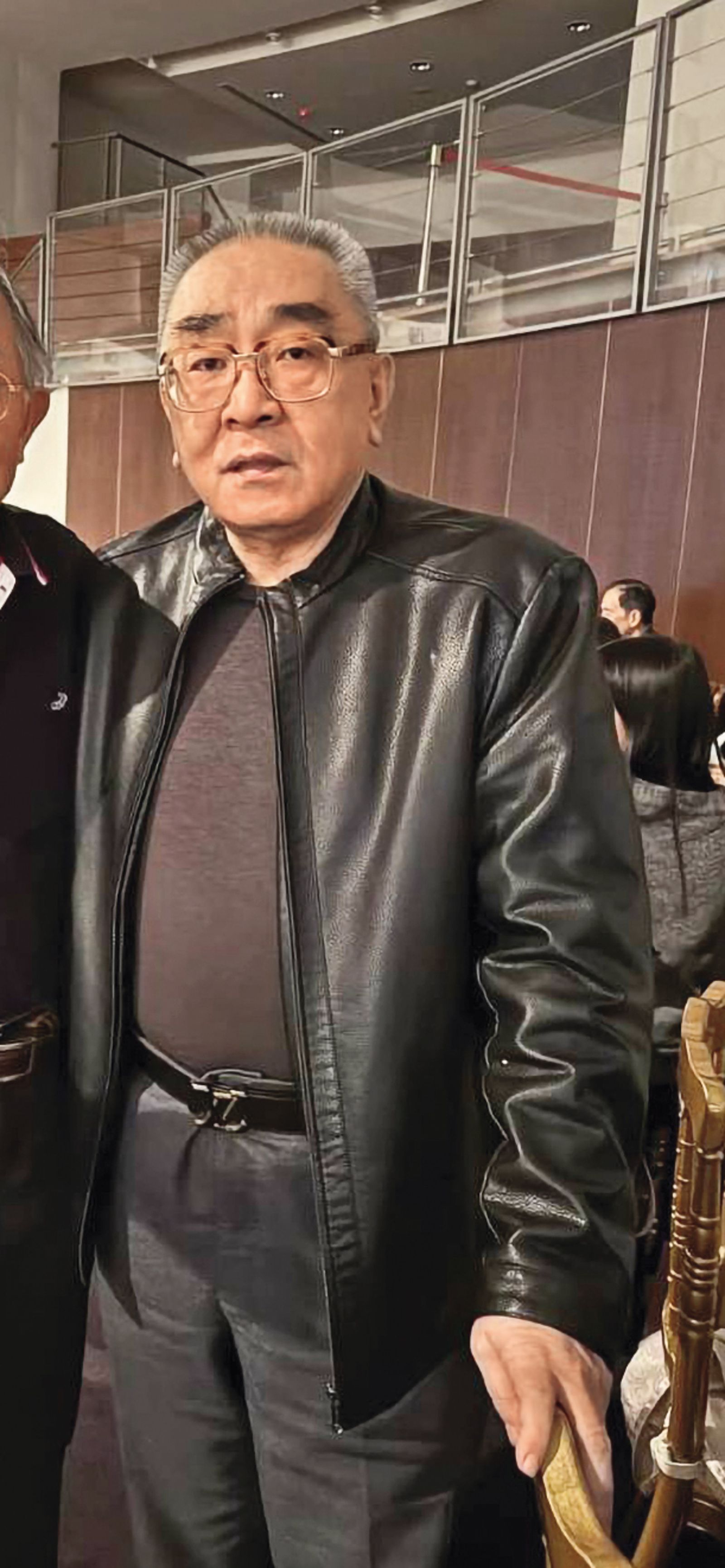 據了解，青堂大老「四川」高世川私下仍積極拜訪各堂口，希望尋求幫眾支持、坐上大位。（翻攝高世川臉書）
