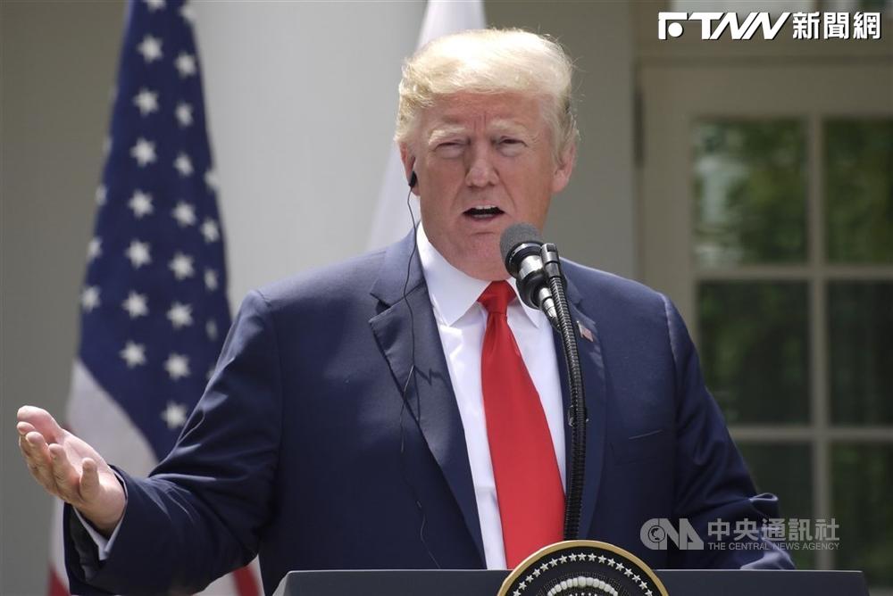 美國總統川普向中國留美學生保證，時值行政部門對學術界採取行動之際，他們「不會有事」。（圖／中央社）
