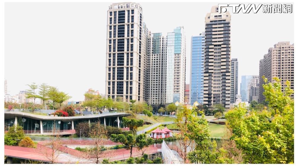 台中市七期重劃區是傳統的高總價住宅區。圖為七期內的秋紅谷公園。