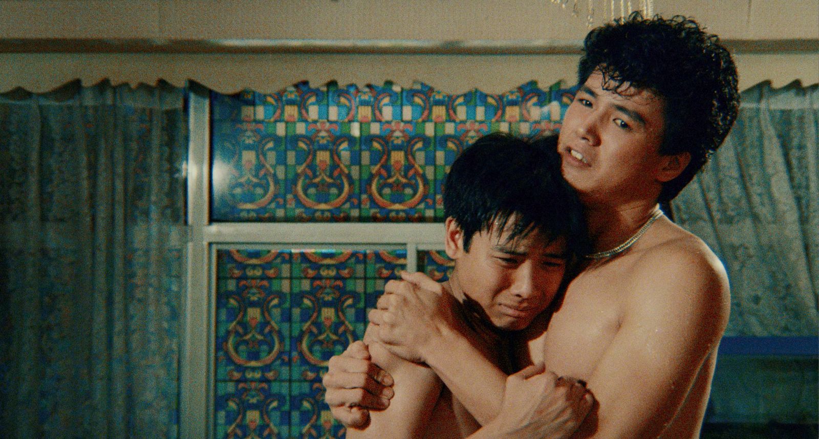 當年的楊慶煌（左）和有台灣第一小生之稱的林瑞陽（右）主演《美人圖》。（國家影視聽中心提供）